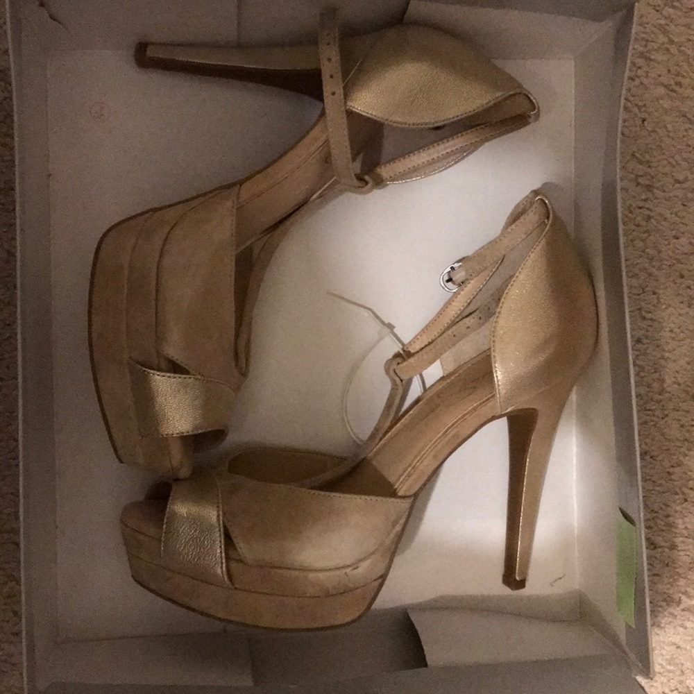 Brand new Jessica Simpson heels